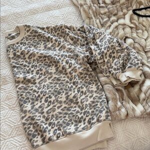 Aerie Leopard Print Crewneck size M
